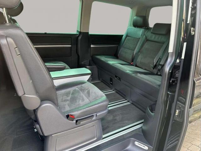 Volkswagen Multivan image 3