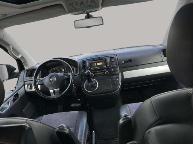 Volkswagen Multivan image 1