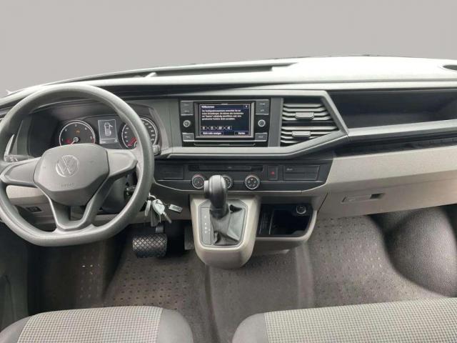 Volkswagen Transporter image 6