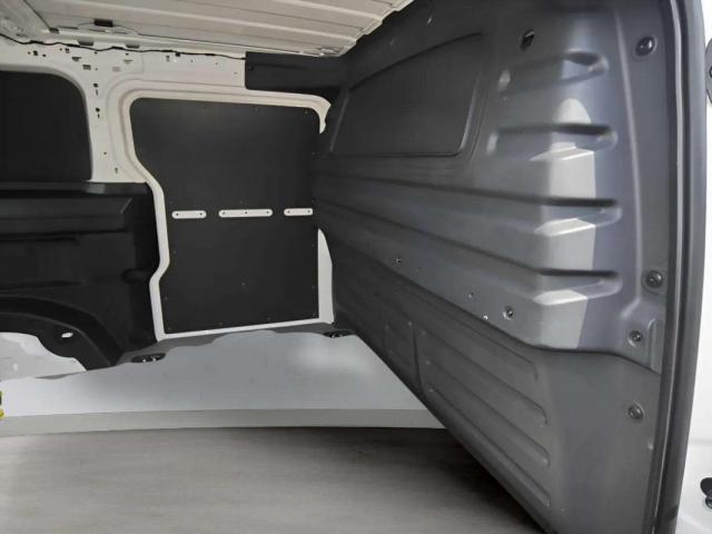 Volkswagen Id. Buzz image 1