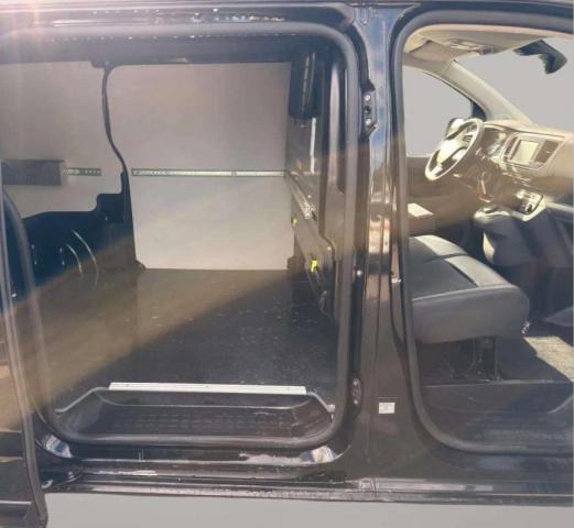 Peugeot Expert image 1