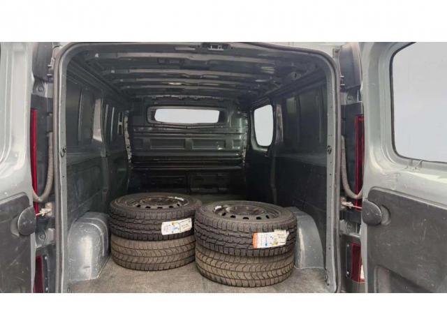 Renault Trafic image 9