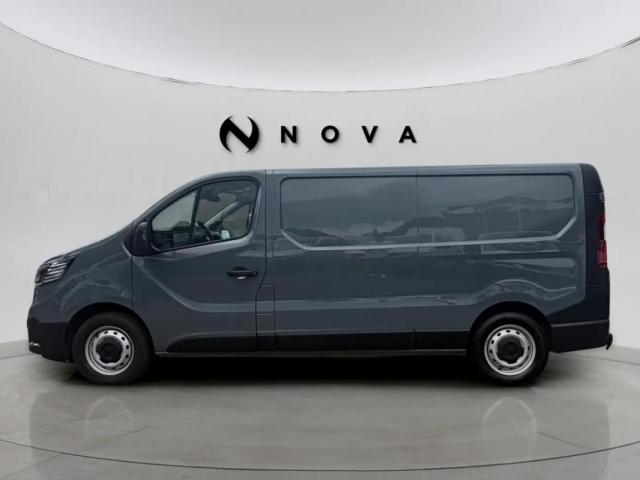Renault Trafic image 8