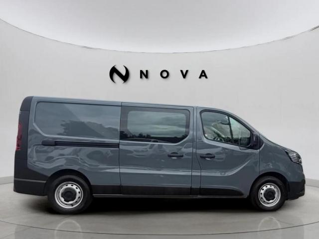 Renault Trafic image 1