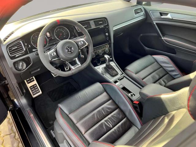 Volkswagen Golf image 8