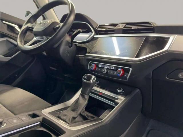 Audi Q3 image 8