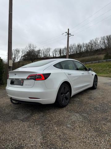 Tesla Model 3 image 3