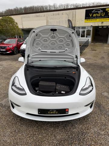 Tesla Model 3 image 8