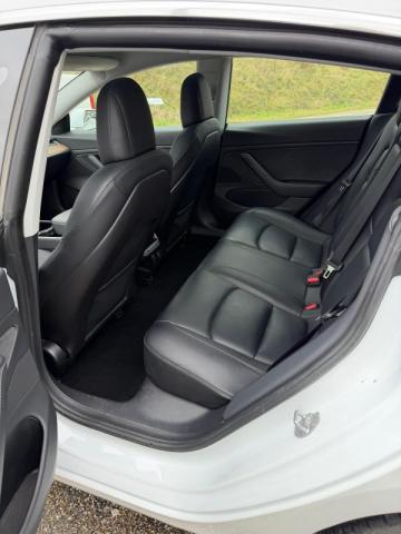 Tesla Model 3 image 9