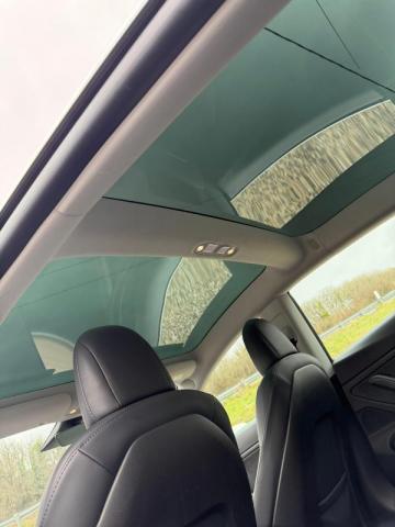 Tesla Model 3 image 4