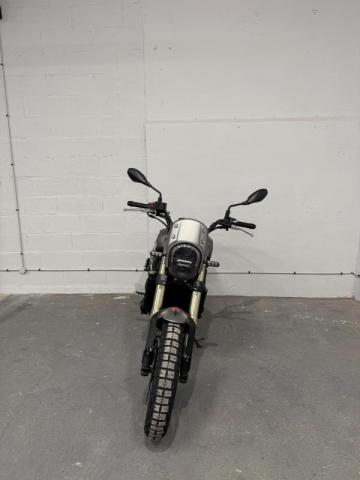 Leoncino 800 Trail image 2