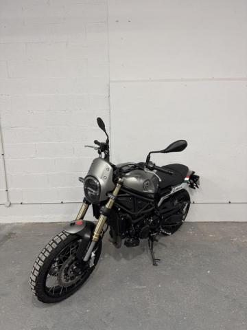 Leoncino 800 Trail image 1