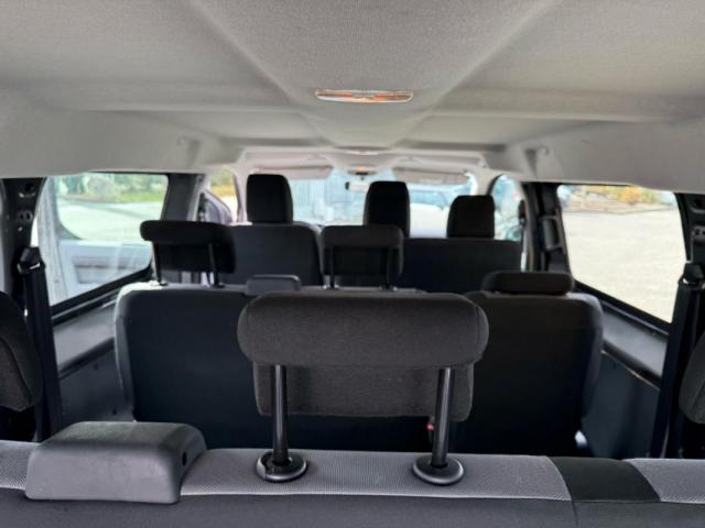 Peugeot Traveller image 1