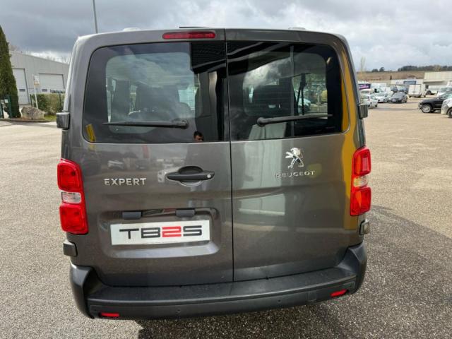 Peugeot Traveller image 3