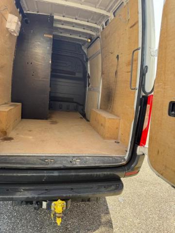 Mercedes Benz Sprinter image 3