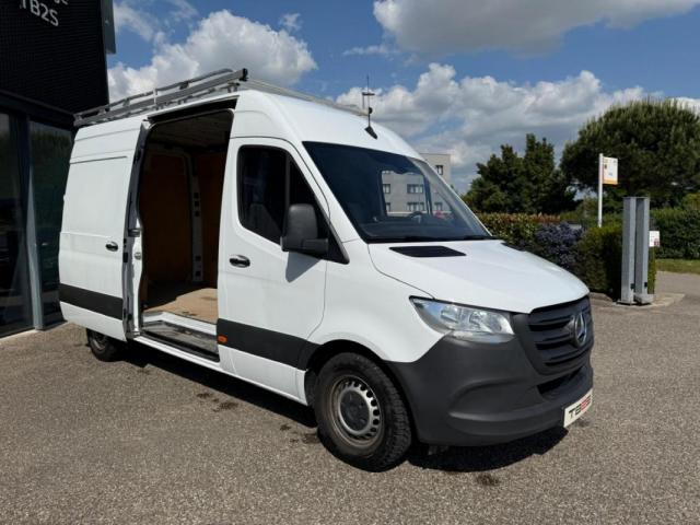 Mercedes Benz Sprinter image 6