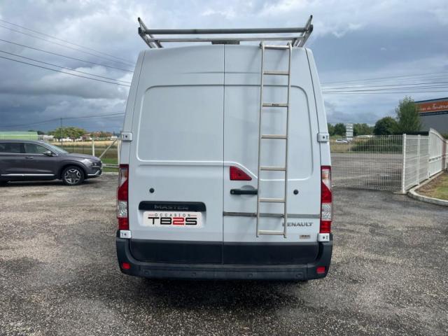 Renault Master image 2