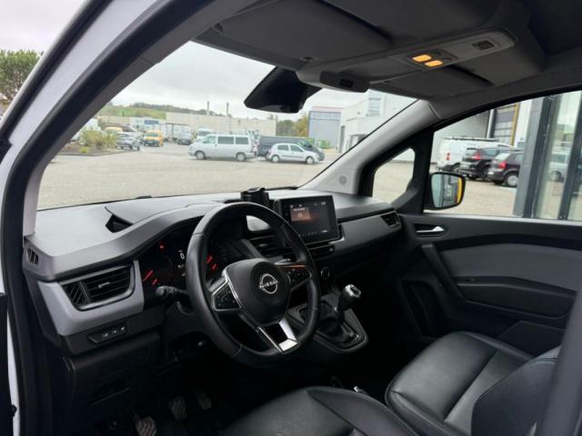 Nissan Townstar image 7