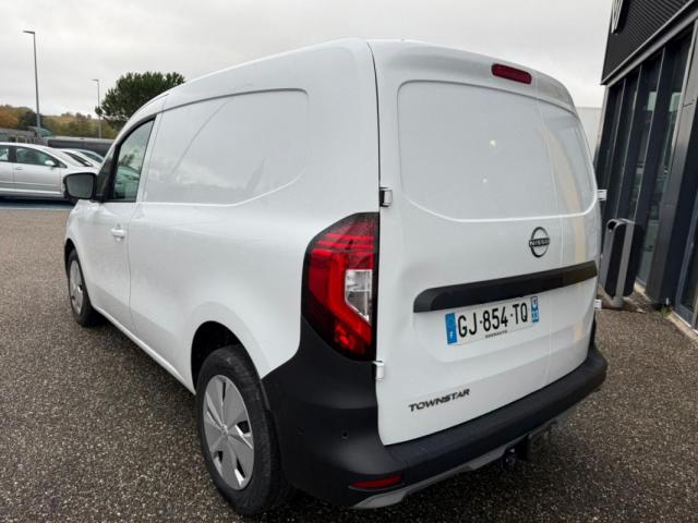 Nissan Townstar image 8