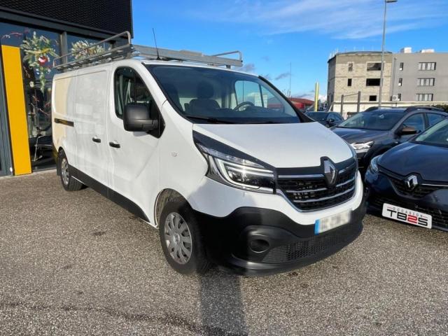 Renault Trafic image 1