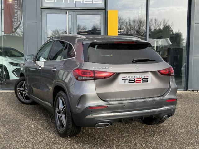 Mercedes Benz Gla image 2