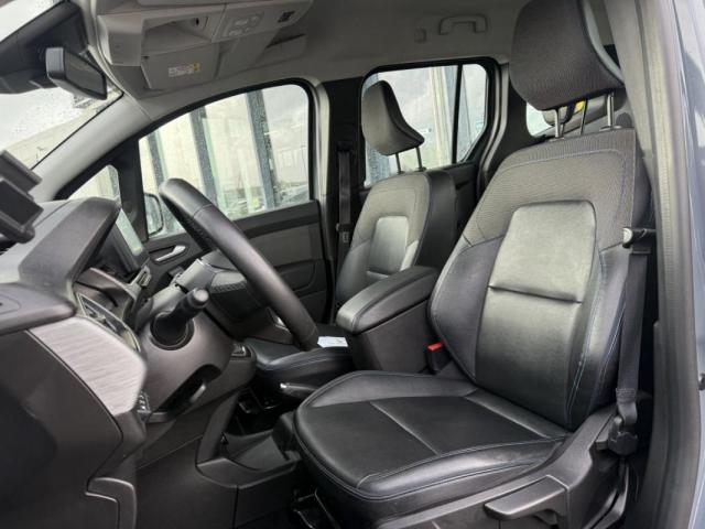 Nissan Townstar Combi image 3