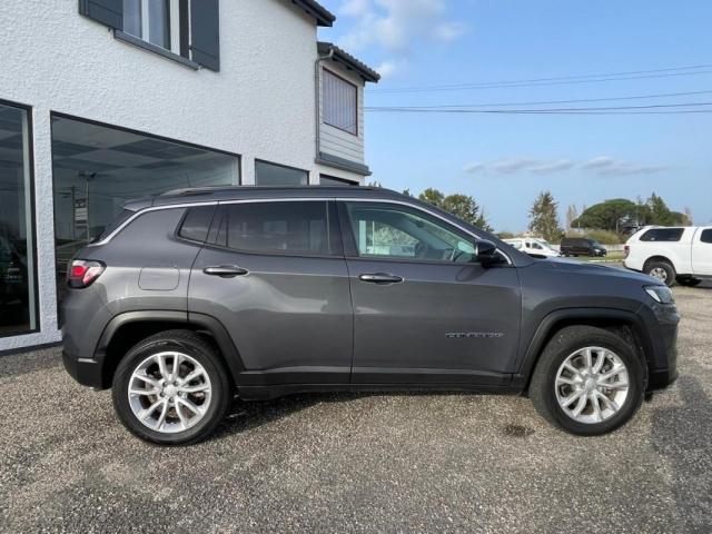 Jeep Compass image 9