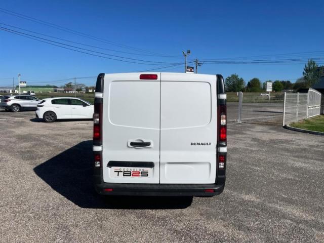 Renault Trafic image 1