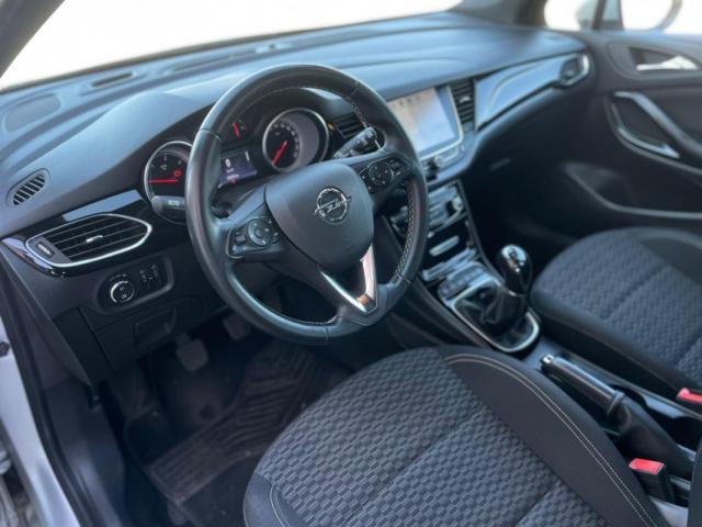 Opel Astra image 2