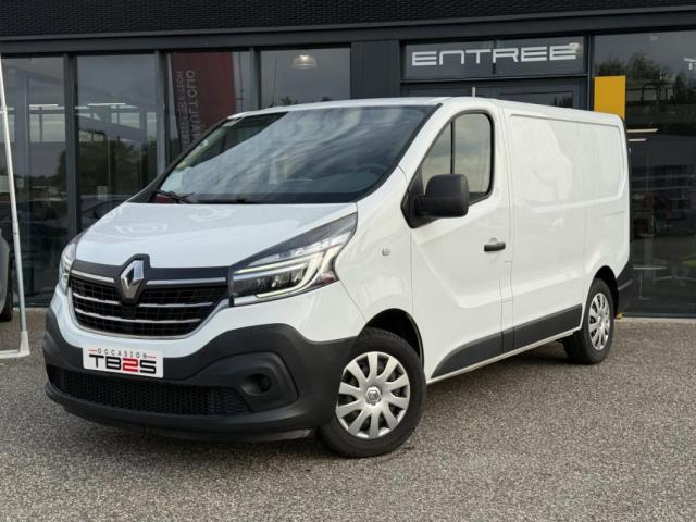 Renault Trafic image 2
