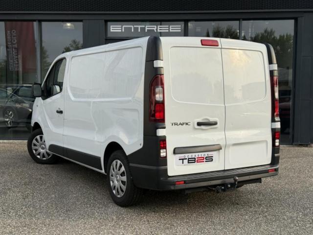 Renault Trafic image 1