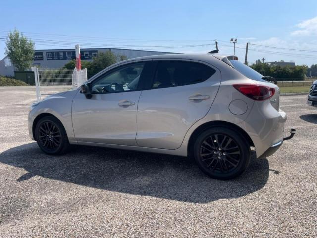 Mazda 2 image 9
