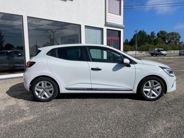 Renault Clio image 9