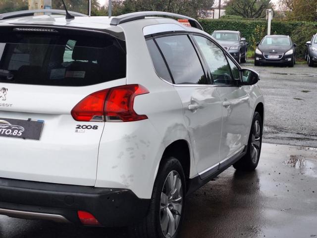 Peugeot 2008 image 6