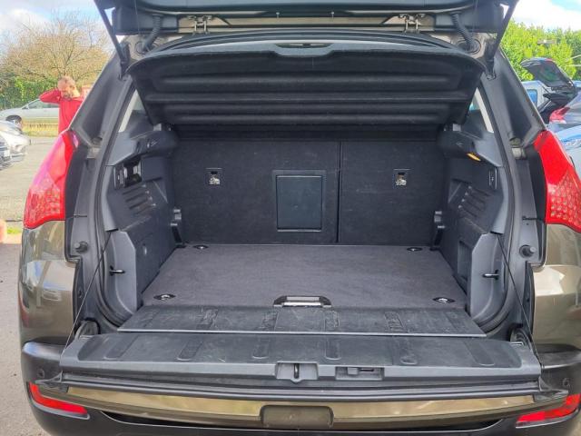 Peugeot 3008 image 3