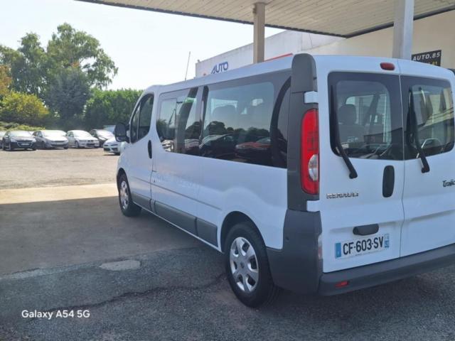 Renault Trafic image 9