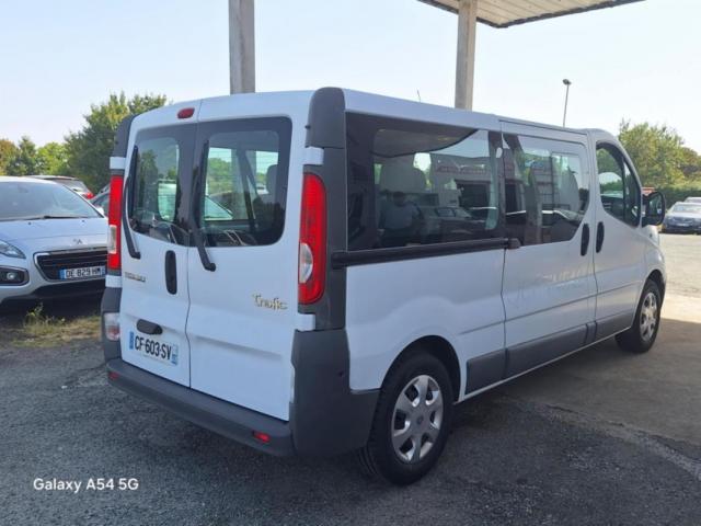Renault Trafic image 3