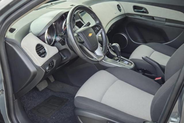 Chevrolet Cruze image 5