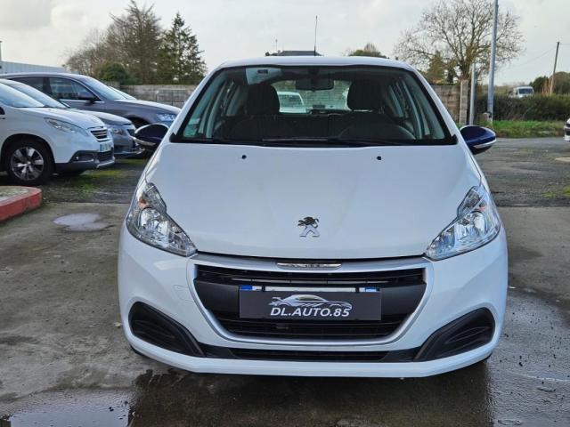Peugeot 208 image 1