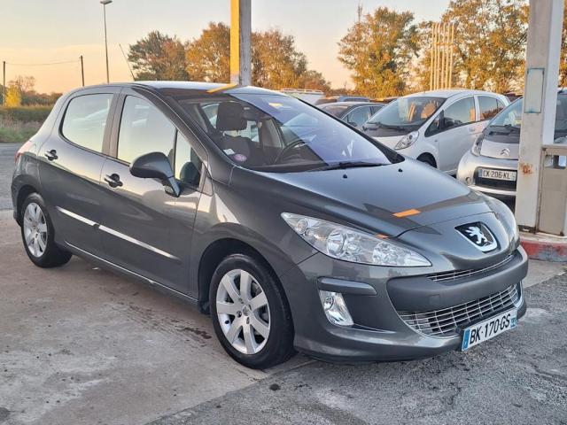Peugeot 308 image 1