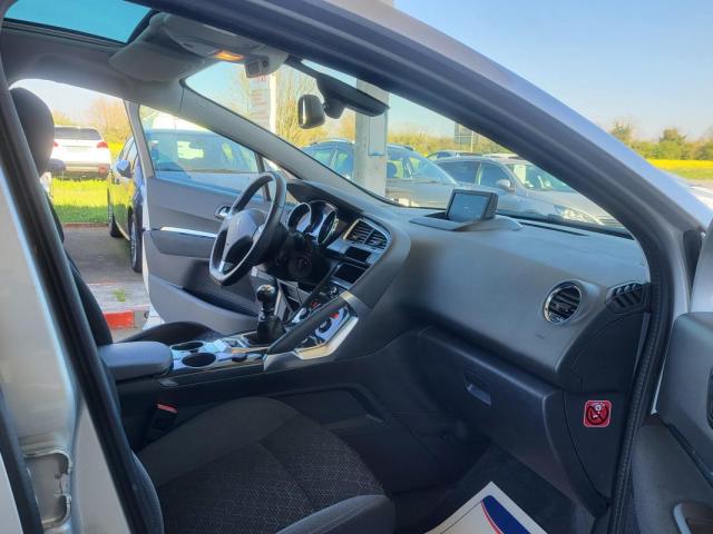 Peugeot 3008 image 8