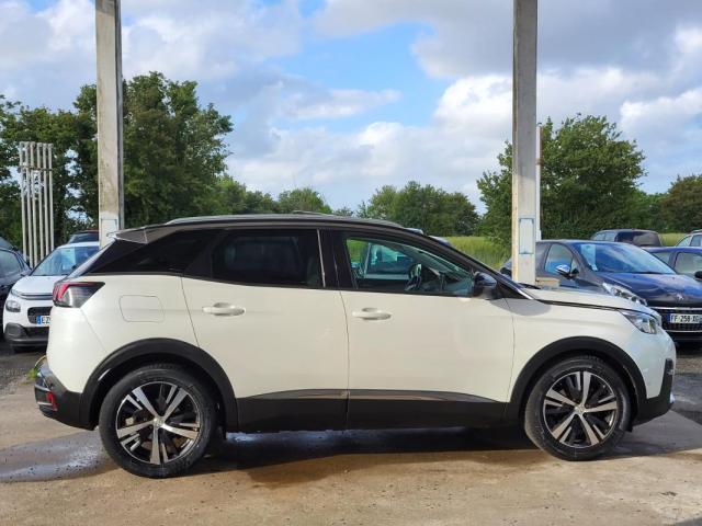 Peugeot 3008 image 1
