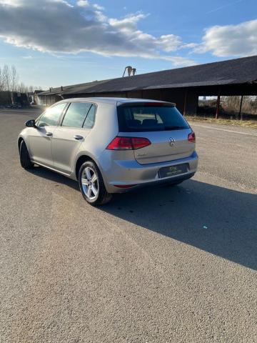 Volkswagen Golf image 8