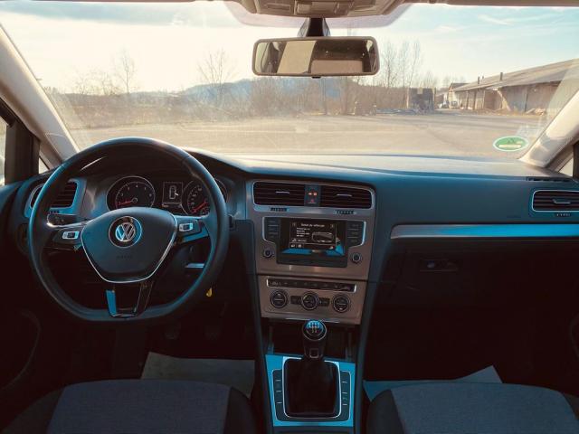 Volkswagen Golf image 1