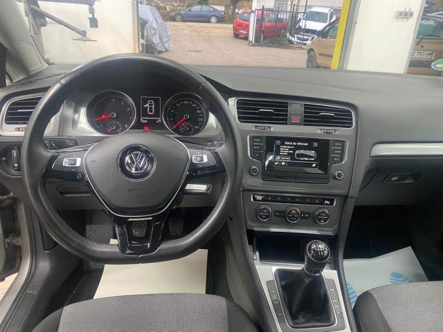 Volkswagen Golf image 6