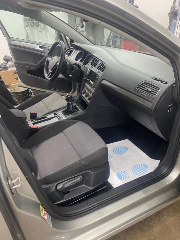 Volkswagen Golf image 4