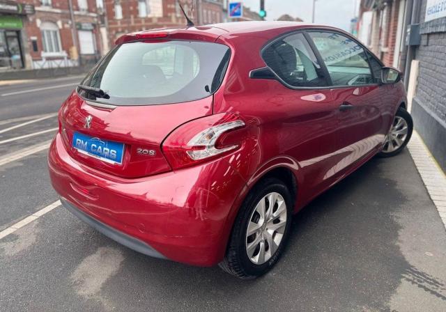 Peugeot 208 image 2