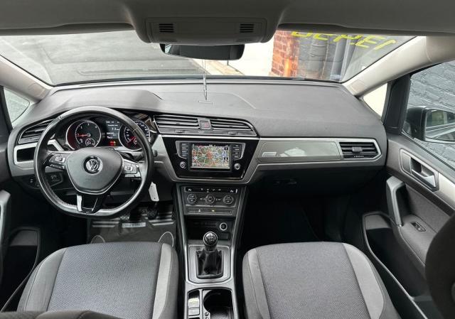 Volkswagen Touran image 3