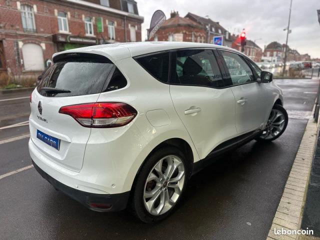 Renault Scenic image 1