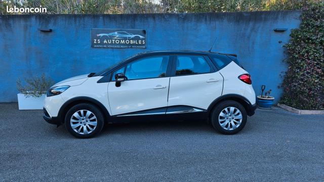 Renault Captur image 2